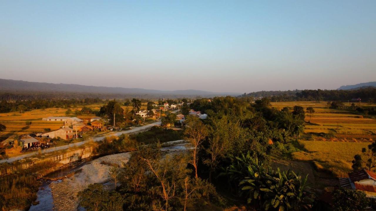 Shanta Ghar A Rustic Guesthouse Chitwan Dış mekan fotoğraf