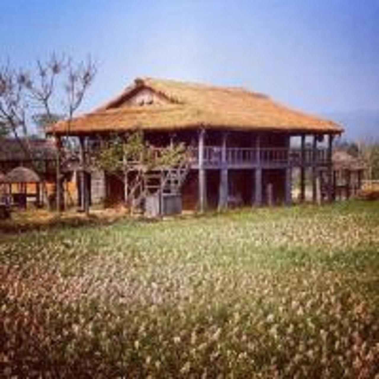 Shanta Ghar A Rustic Guesthouse Chitwan Dış mekan fotoğraf