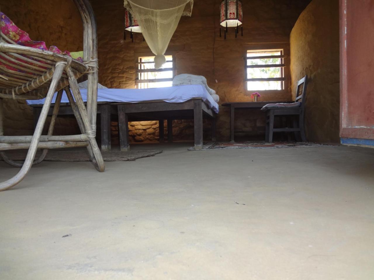 Shanta Ghar A Rustic Guesthouse Chitwan Dış mekan fotoğraf