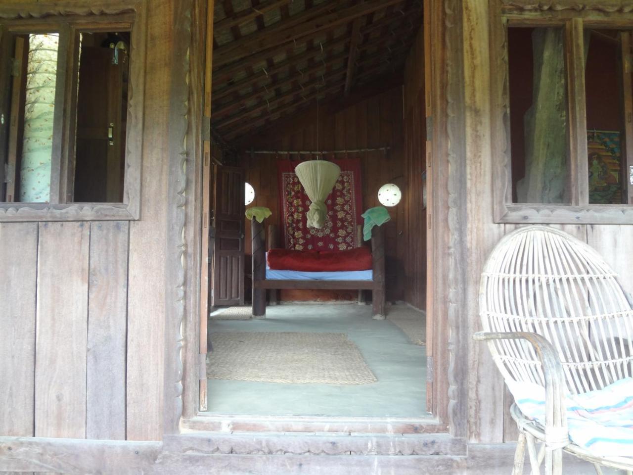 Shanta Ghar A Rustic Guesthouse Chitwan Dış mekan fotoğraf